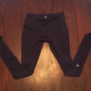 ALO navy cut out leggings